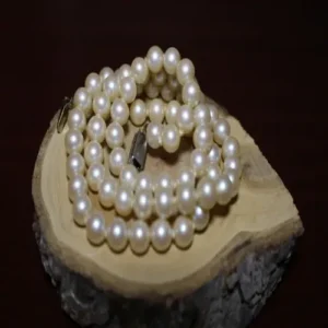 pearls necklace silver clasp